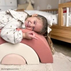 Arc-en-ciel Empilable MILO En Coton Bio Bois De Rose -Magasin Général Pour Enfants arc en ciel 3 coloris bois de rose milk nude rainbow 3 colors rosewood milk nude charlie crane OD