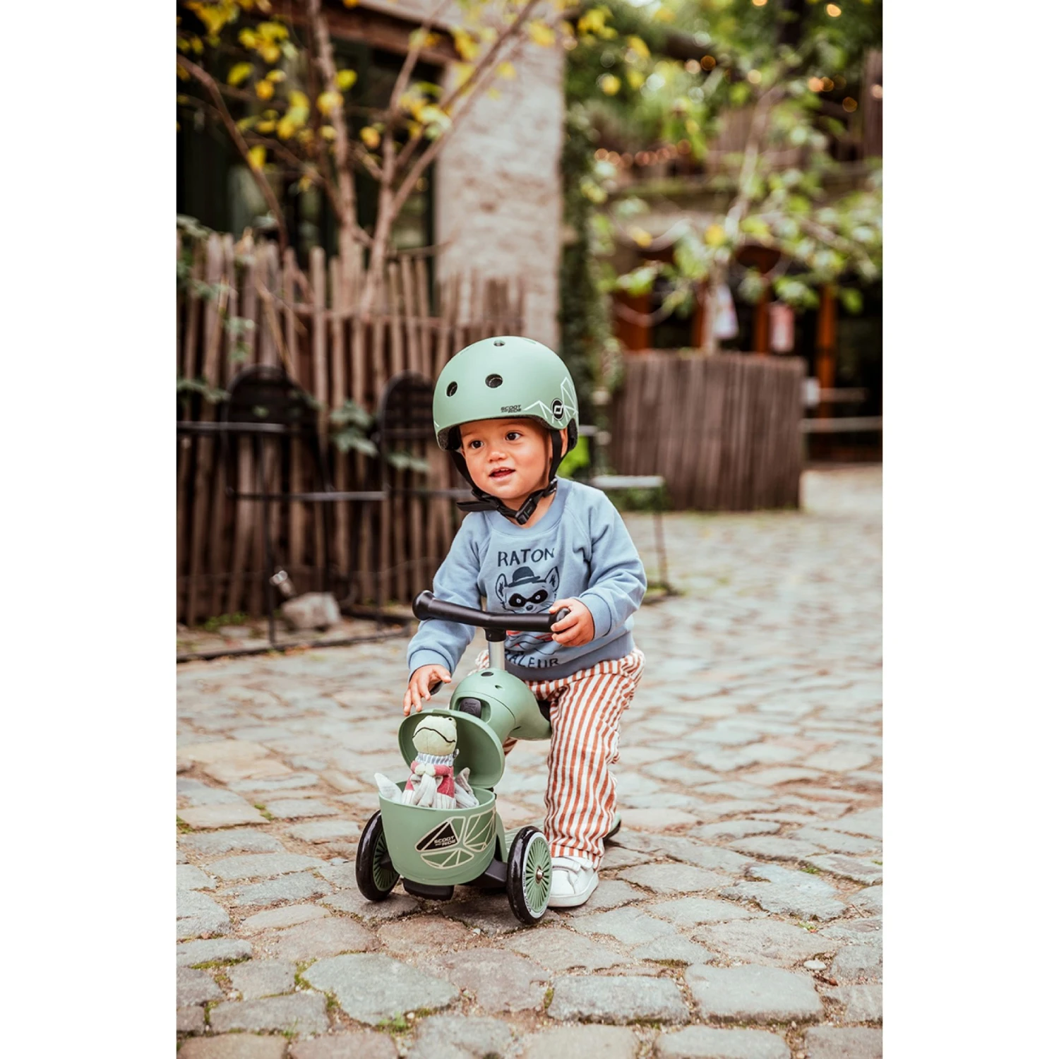 Scoot & Ride Casque Pour Enfant Taille XS Lifestyle Lignes Vertes 7 Scoot & Ride Casque Pour Enfant Taille XS Lifestyle Lignes Vertes – Image 5