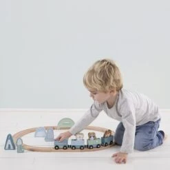 Little Dutch Circuit Train En Bois Adventure Blue 10 Little Dutch Circuit Train En Bois Adventure Blue -Magasin Général Pour Enfants circuit train en bois adventure blue little dutch OD