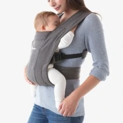 Ergobaby Porte-bébé Embrace Gris 16 Ergobaby Porte-bébé Embrace Gris -Magasin Général Pour Enfants embrace gris ergobaby OG