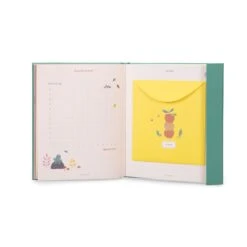 Moulin Roty Livre De Naissance Pomme Des Bois -Magasin Général Pour Enfants livre de naissance pomme des bois 80 pages moulin roty OD