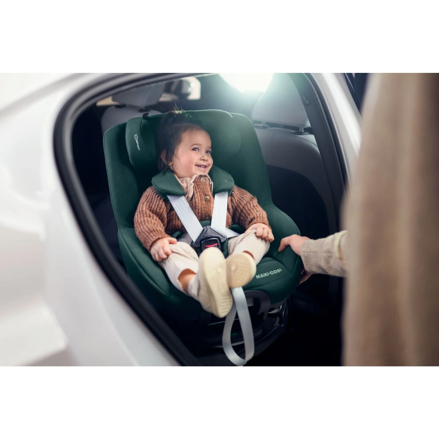 Maxi-Cosi Siège Auto Pearl 360 Pro Authentic Cognac 18 Maxi-Cosi Siège Auto Pearl 360 Pro Authentic Cognac – Image 16
