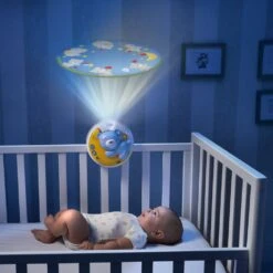 CHICCO Mobile Musical Projecteur Next2Moon First Dreams Bleu 16 CHICCO Mobile Musical Projecteur Next2Moon First Dreams Bleu -Magasin Général Pour Enfants mobile next2moon bleu first dreams chicco jouets OG