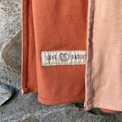 Petite écharpe De Portage Sans Nœud Nude Et Caramel 17 Petite écharpe De Portage Sans Nœud Nude Et Caramel -Magasin Général Pour Enfants petite echarpe sans noeud nudecaramel love radius OH