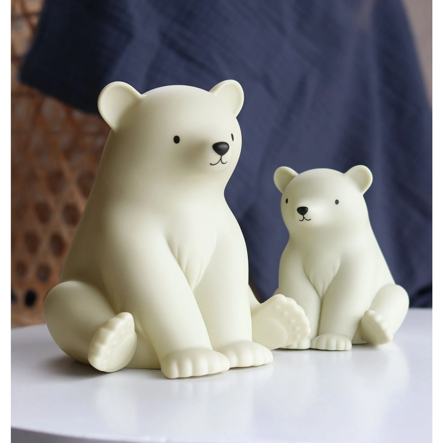 A Little Lovely Company Petite Veilleuse Ours Polaire 10 A Little Lovely Company Petite Veilleuse Ours Polaire – Image 8