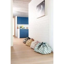 Play&Go Grand Sac à Jouets / Tapis De Jeu 2 En 1 Stripes Mustard 12 Play&Go Grand Sac à Jouets / Tapis De Jeu 2 En 1 Stripes Mustard -Magasin Général Pour Enfants prints stripes mustard size140cm play go OB