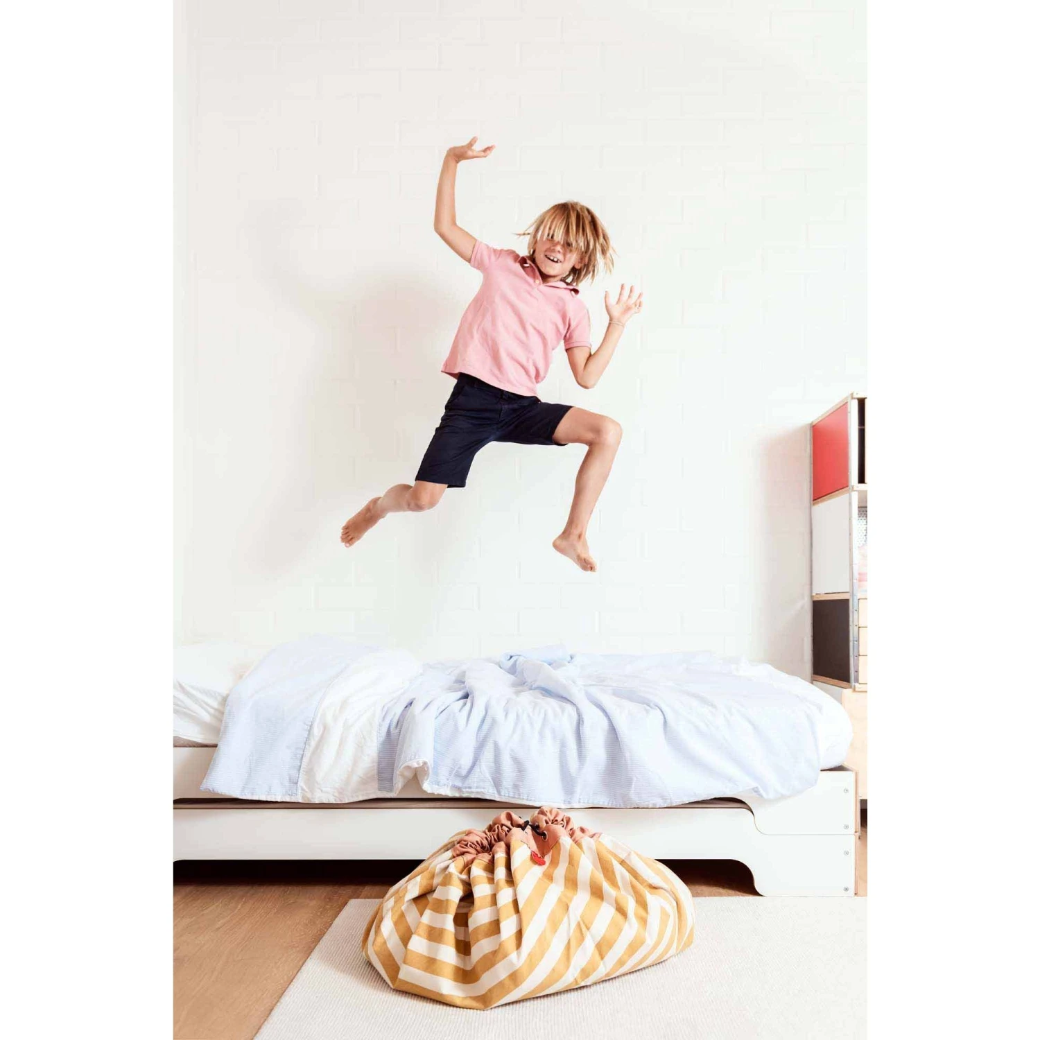 Play&Go Grand Sac à Jouets / Tapis De Jeu 2 En 1 Stripes Mustard 11 Play&Go Grand Sac à Jouets / Tapis De Jeu 2 En 1 Stripes Mustard – Image 9