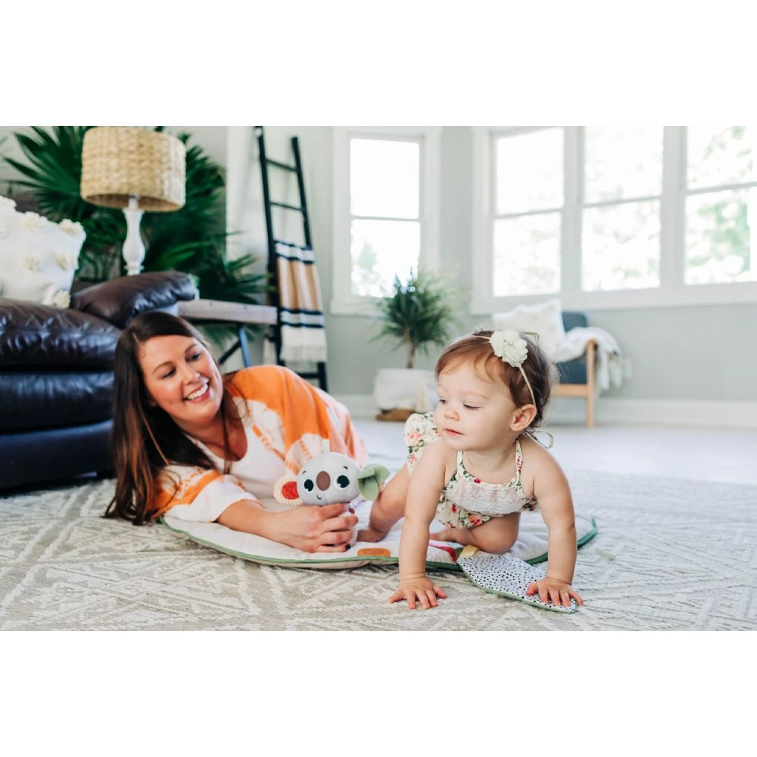 Tiny Love Tapis D'éveil Avec Arche En Bois Boho Chic 5 Tiny Love Tapis D'éveil Avec Arche En Bois Boho Chic – Image 3