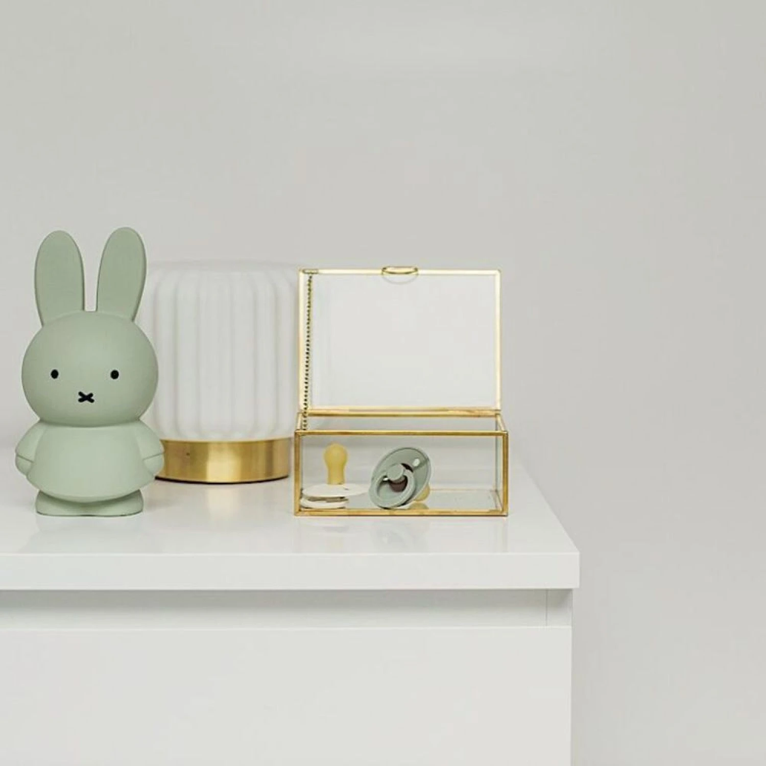 Tirelire Enfant Miffy Taille M Eucalyptus 4 Tirelire Enfant Miffy Taille M Eucalyptus – Image 2